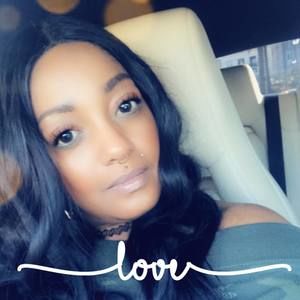 Meet your Posher, Mia